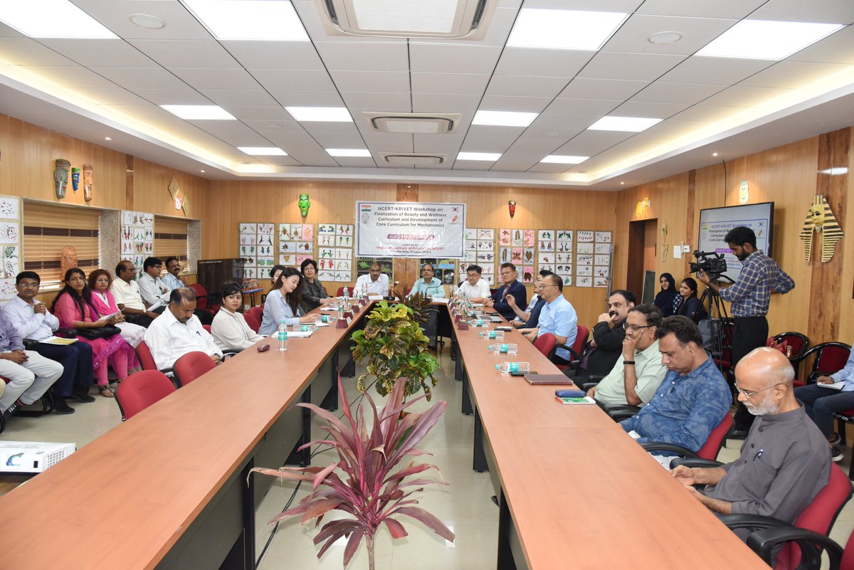 RIEBhopal's tweet image. Meeting of #NCERT - #KRIVET Workshop on #Finalization of #Beauty and #Wellness #Curriculum and #Development of Core Curriculum for #Mechatronics.
@RIEBhopal @riebbsr @RIEMYSURU @nerie_ncert @rieajmer01