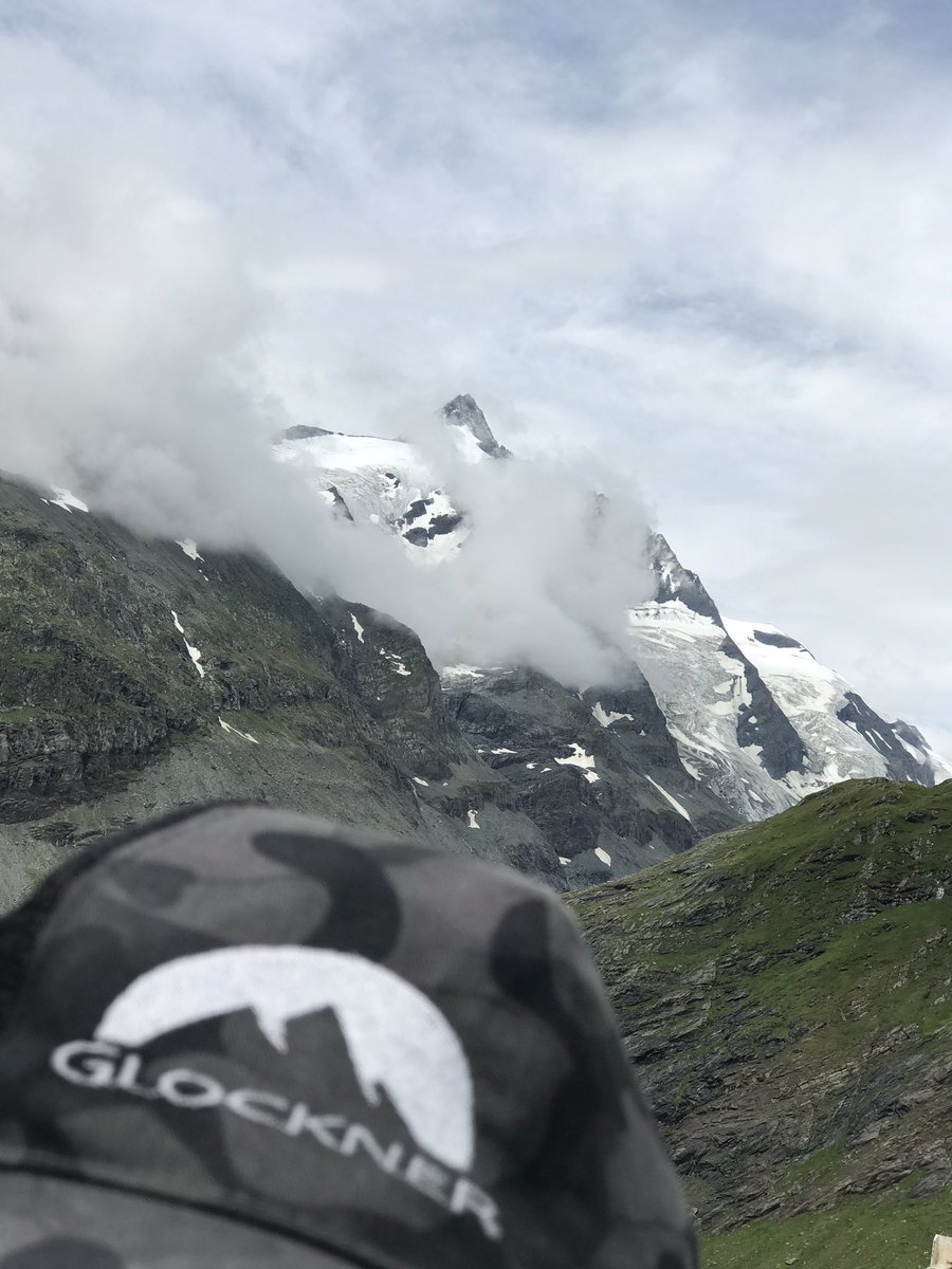 GlocknerSports's tweet photo. Glockner by Glockner! #glocknersports #augmentskibenelux #kohlatirol https://t.co/GELc9h0qaO