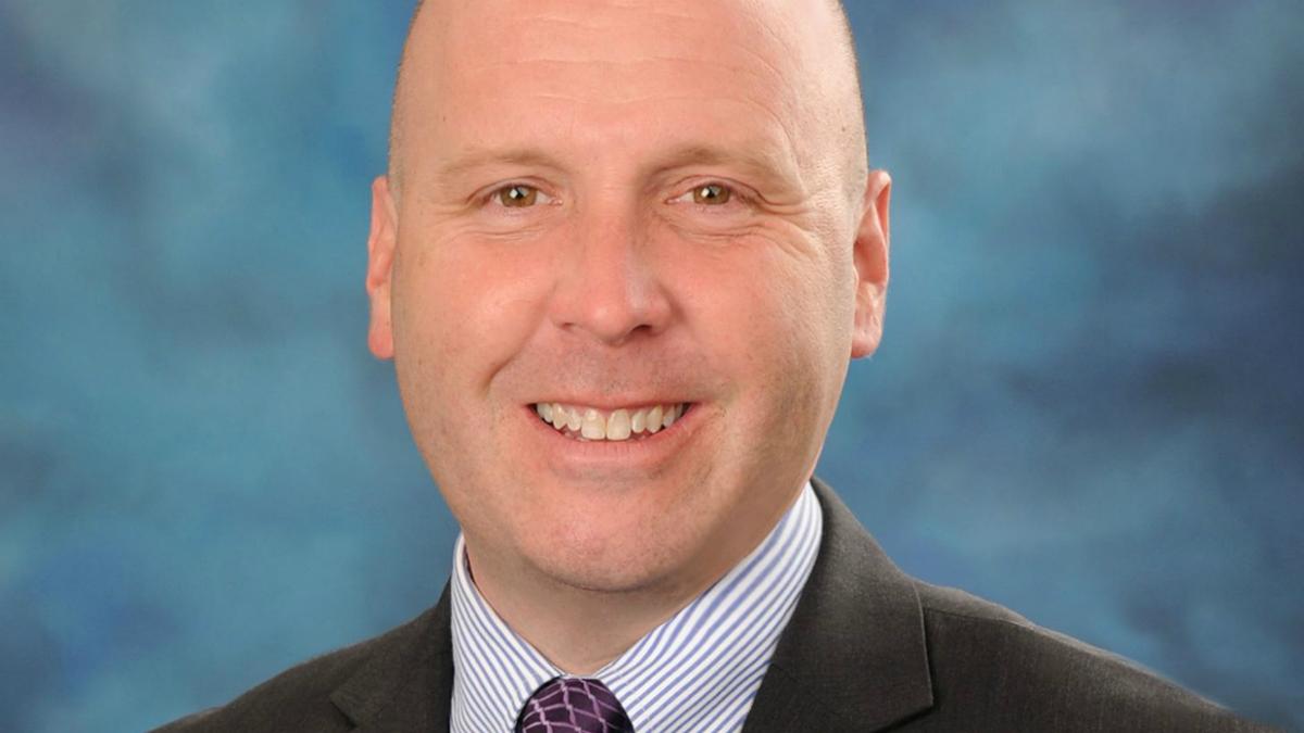 nbcchicago's tweet photo. #BREAKING: Illinois State Sen. Tom Cullerton indicted on 40 counts of embezzlement charges, US Attorney's office announces https://t.co/Oty2VdGxcm https://t.co/xvmV0j4h0p