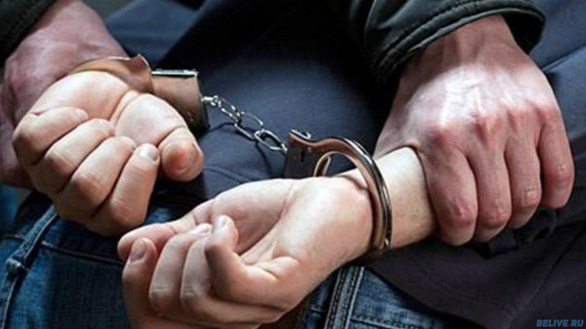 Двоих обвиняемых в убийстве нашли в соседней стране и отправили в Белгородскую область для суда  belive.ru/chp/prestuplen…