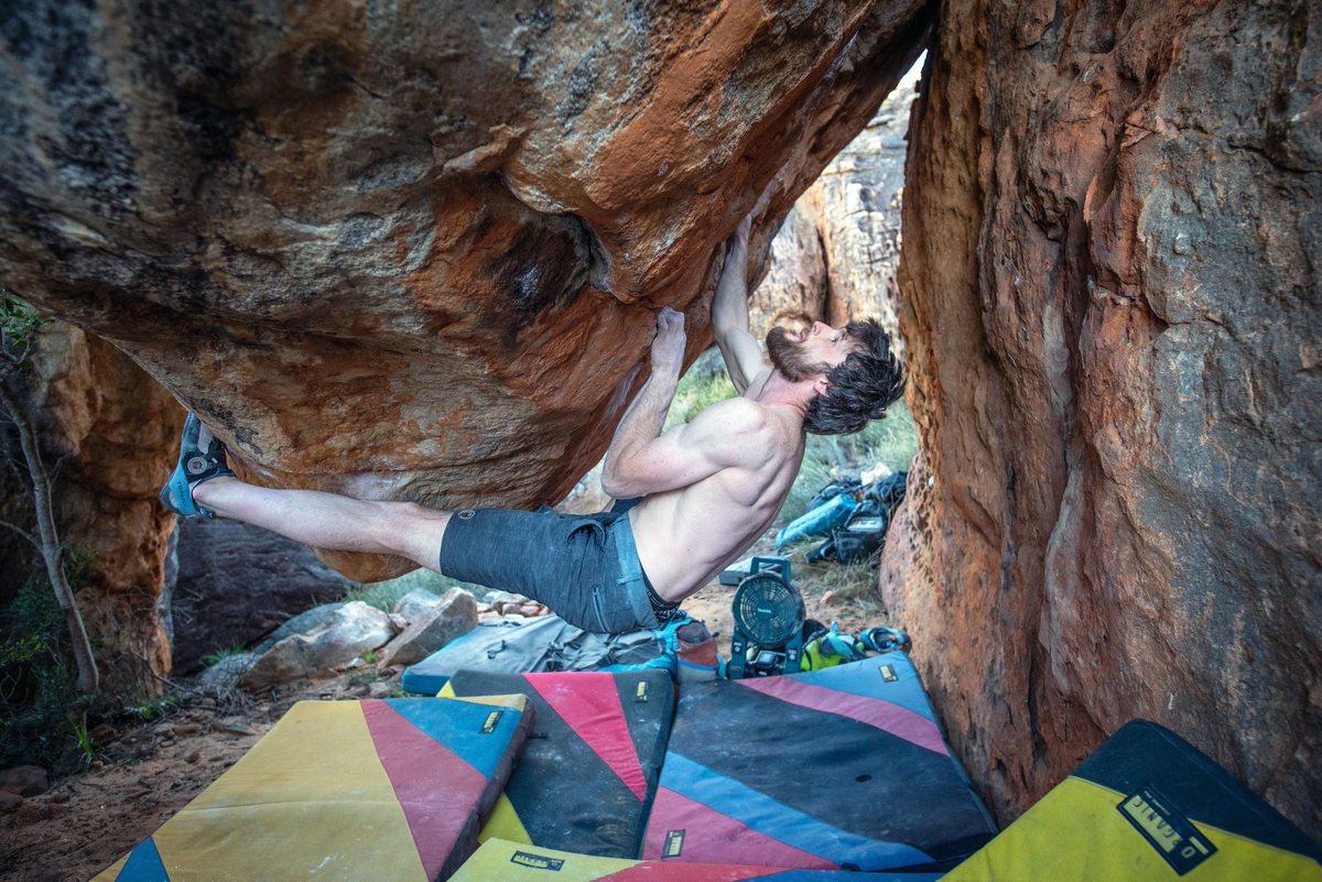 Beta_Climb tweet media