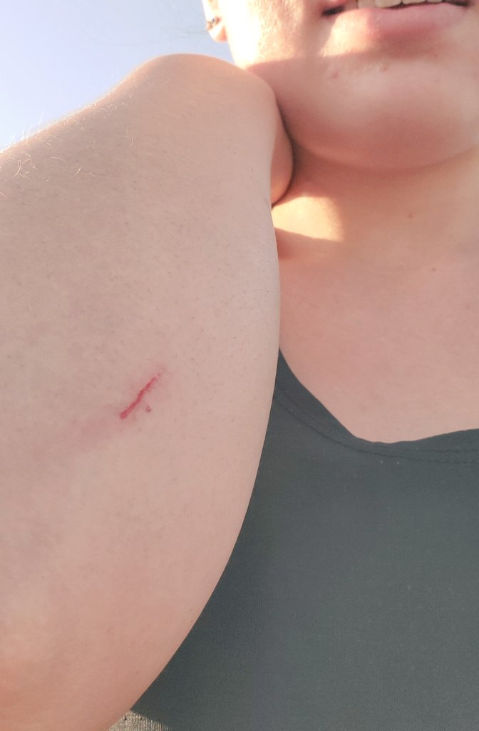 akaR4chel's tweet image. We love carving at ourself on reps...
#guardproblems #firstdrillday