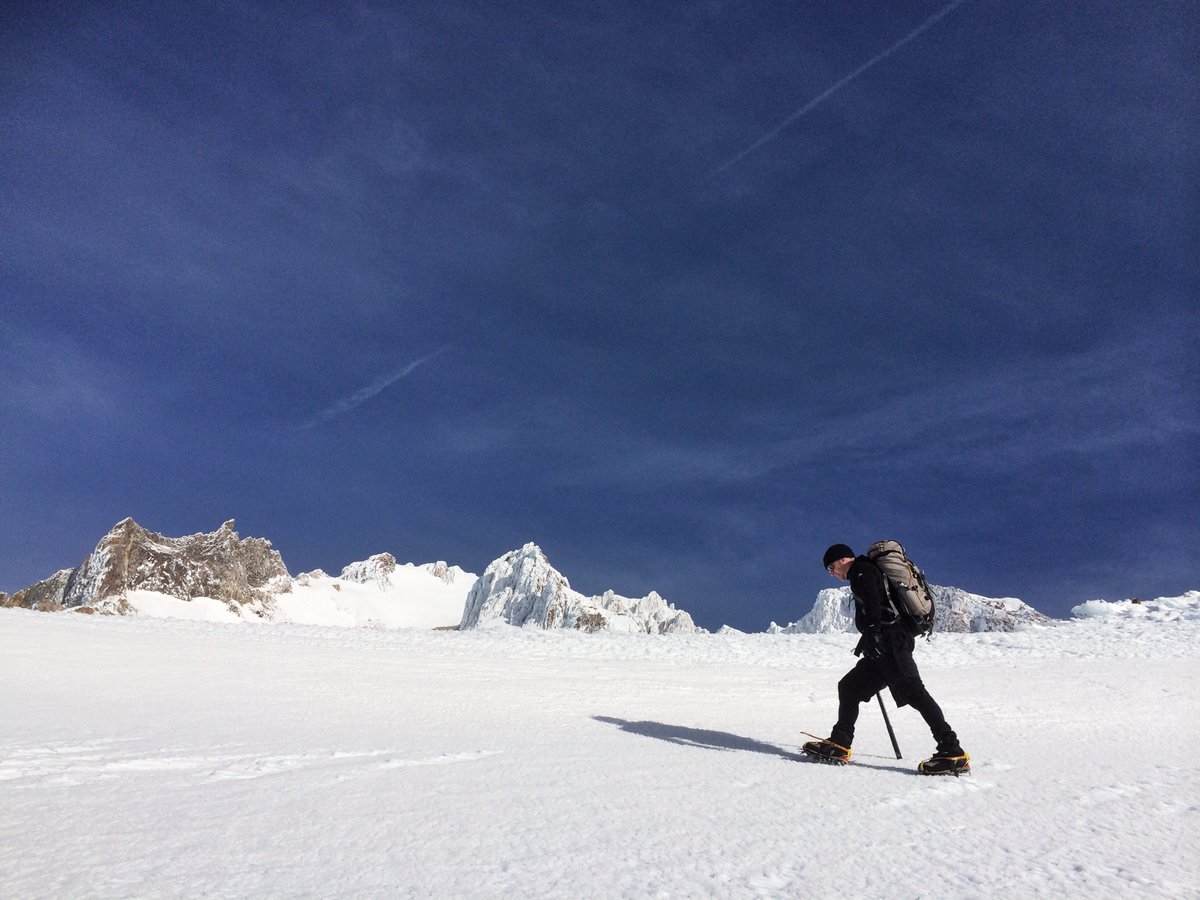 OPB_Ed_Jahn's tweet image. Work with us! The best beat in #journalism is the @OPB_Sci_Env beat, and we&apos;re growing. @OPB is looking for an adventure ready #journalist eager to bring #science to the people in the #NW. Go here &amp;gt;&amp;gt;&amp;gt; opb.org/about/jobs/sci…