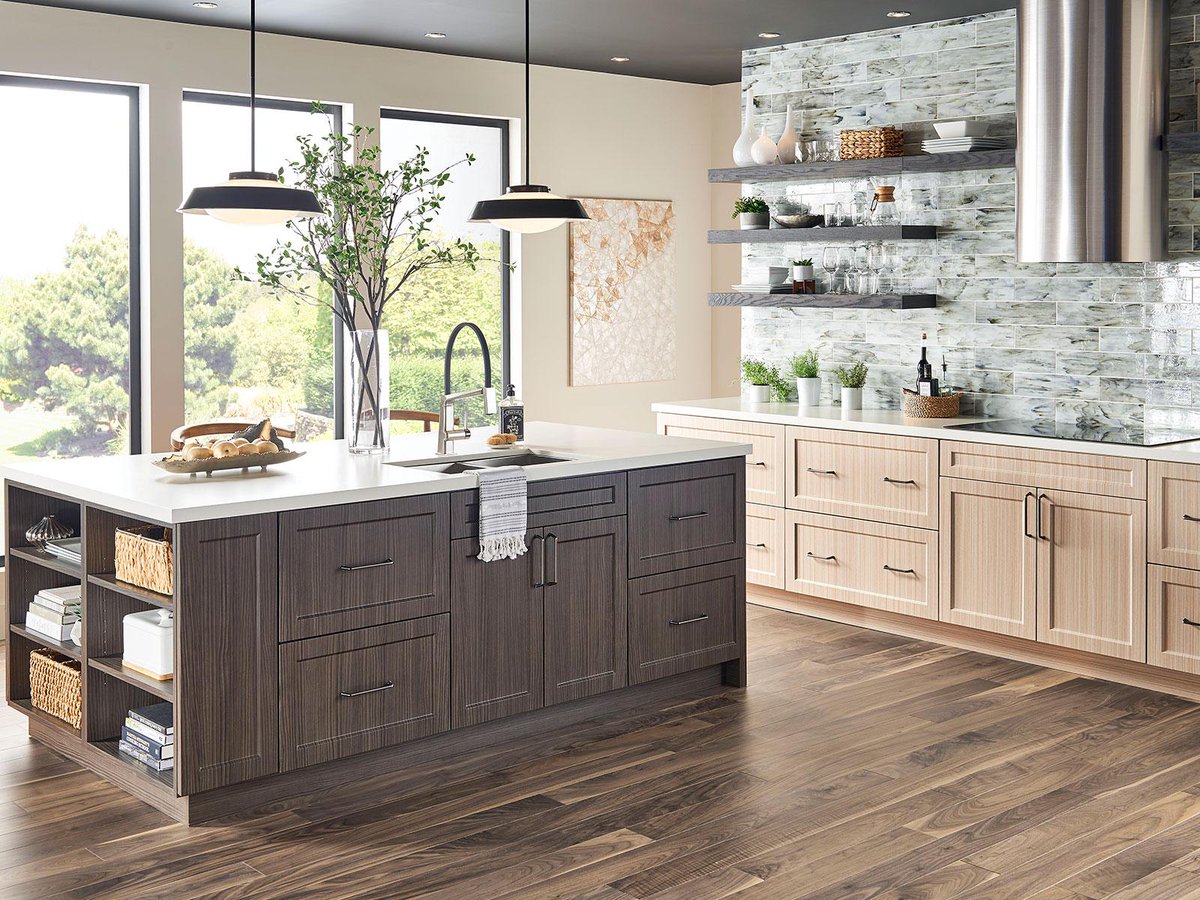 CreativeTileImp's tweet image. We carry the very best @Bertch #cabinets -perfect for for kitchens, bathrooms, mudrooms, and more. Check out our site/come into our store for more cabinet inspiration for your next project:creativetileimports.com/cabinetry/.