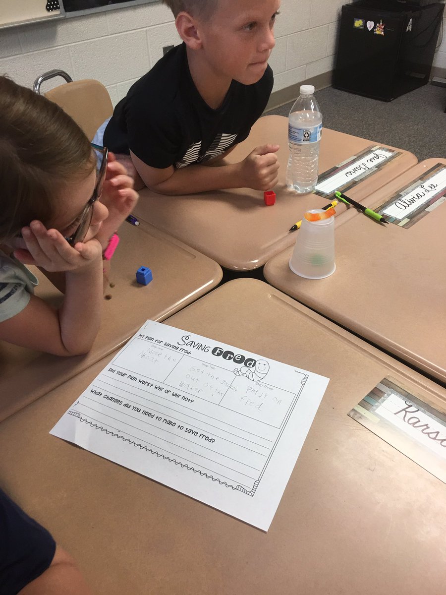 RondaRonnie4's tweet image. Mrs. Robinson’s class is trying to save Fred. #TeachCENT