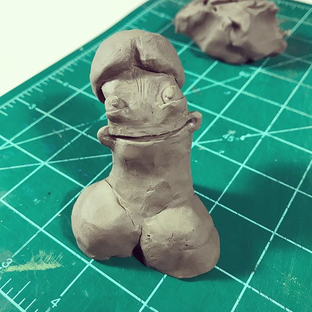 There needs to be more cheerful dicks in this world. Quick sculpt before a chaotic Friday. #wartoothdesigns #sculpture #happydick #peen #weiner #beforebreakfast #farts ift.tt/2LXLppk