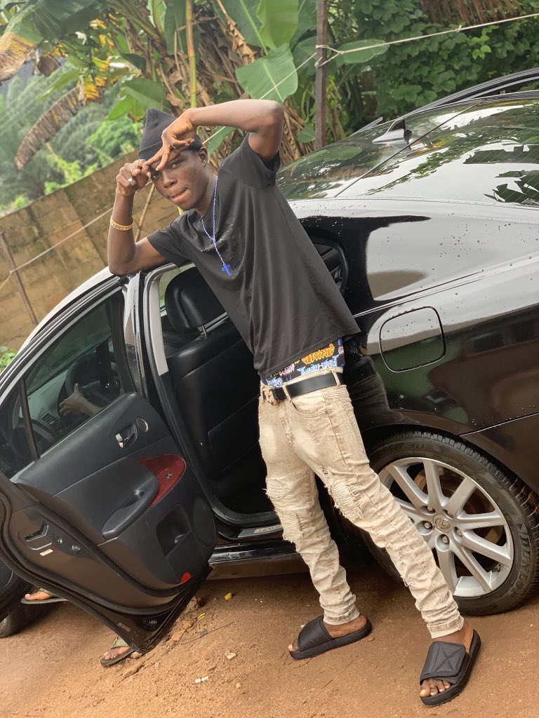 classikfredrick's tweet photo. Am the best thinq yOu cOuld have,
I’m nOt tryinq tO be prOud,
but am qlad yOu lOose yOur chance,
sOmeday yOu’d be cOminq as a fan 💯.
#FriendsWork
New freestyle Out in a bit 🦅
#HiqhSpirit 👹👹👹
#SOnOfYcee #StreetSOulja
#DisturbinqIG https://t.co/tDhvAcZOH5