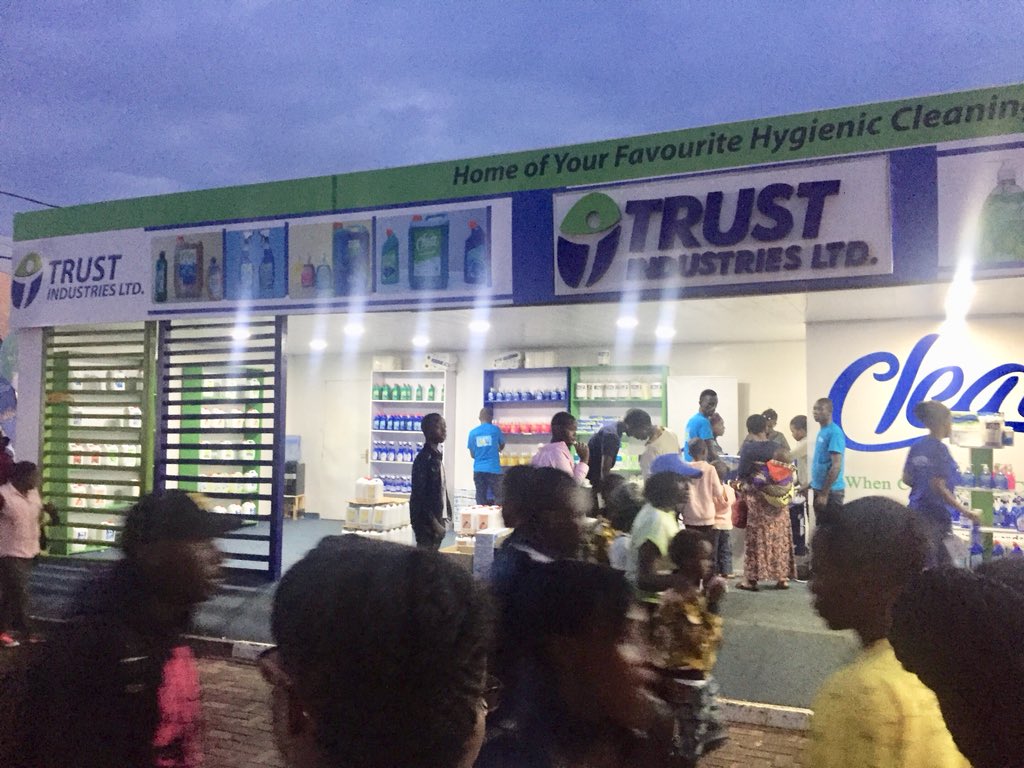 TrustindLtd's tweet photo. When Clear Means Clean. #MadeInRwanda
#RITFAt22 #ExpoRwanda19 https://t.co/f3kd3Rj6Kv