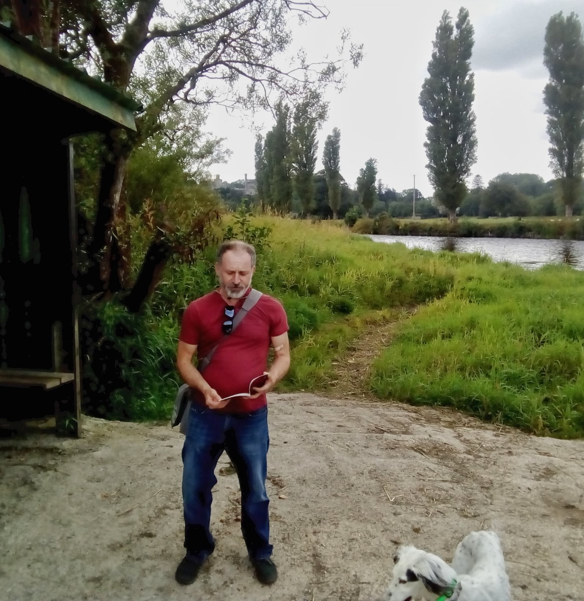 BWPoetryFest's tweet photo. Great Poetry walk along the River #Blackwater today #BlackwaterPoetryFestival
Friendly fun 👌
Now looking forward to tonight's Featured #Poets at @RedHouseLismore🎙️
@WaterfordLibs @WaterfordWrite1 @MunLitCentre
@IrishTimesCultr @poetryireland @wlrfm @WaterfordNS @aherne_emily https://t.co/akv8n3v40W