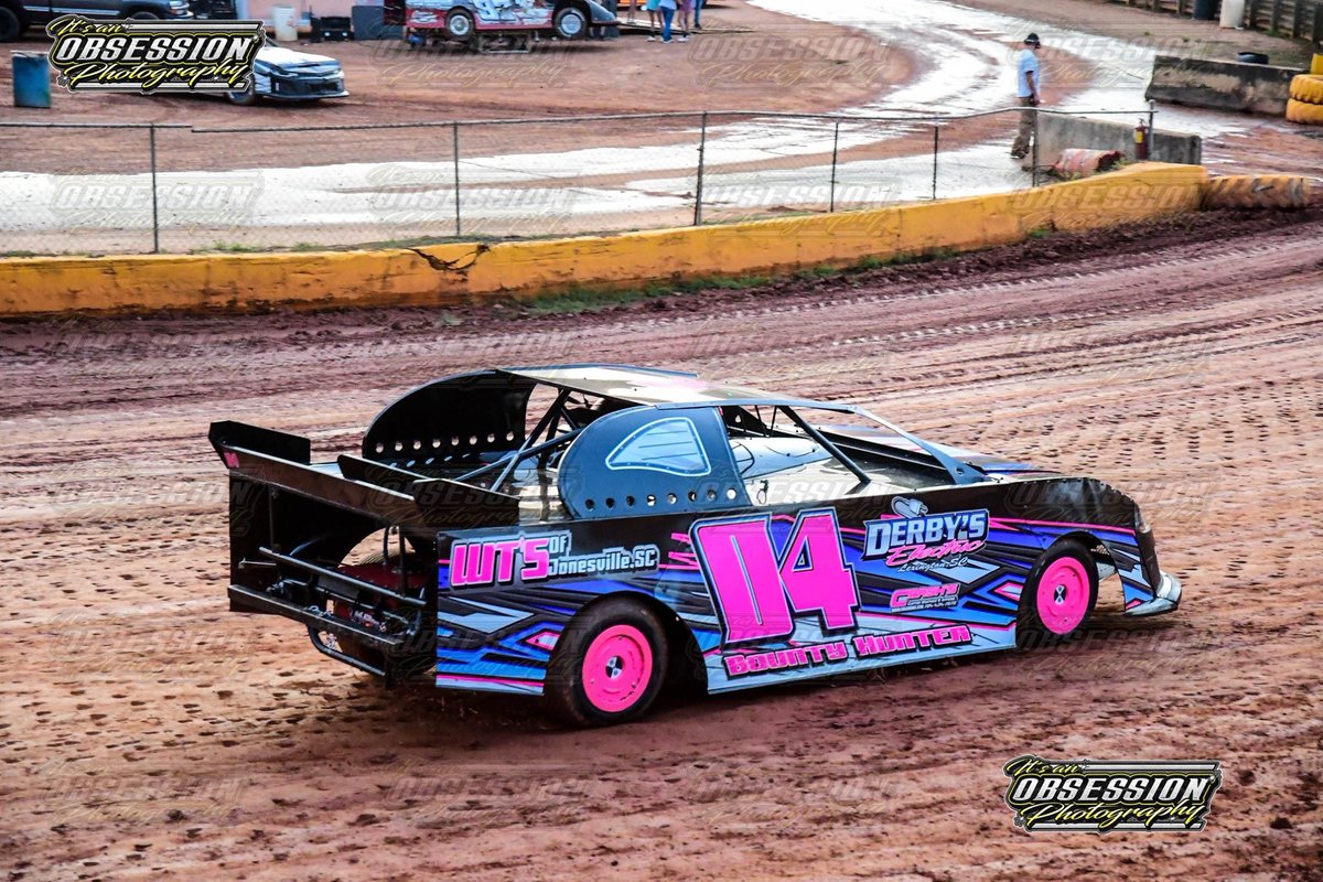 racing_brown's tweet photo. The other week my first time @LavoniaSpeedway took the win that night! https://t.co/09mHHw5suo