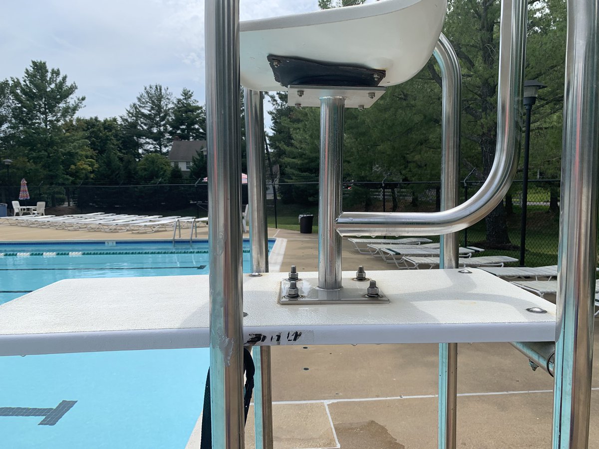 maryam_dance's tweet image. What better thing to do when no one is at the pool then HTH the guard stands!! @crystalaquatics #pooloftheweek