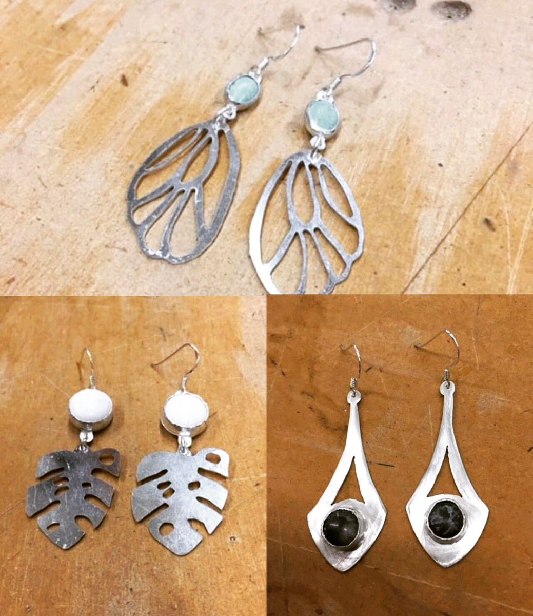 NewMakeItSpace's tweet photo. Our jewellery making attendants made some of the most gorgeous hand made earrings! Sign up for the next course coming up in September to make your own custom jewellery💍 .
.
.

#jewelrymaking #makersgonnamake #workshops #customjewellery #NewMakeIt #makersgonnashare #makerspace https://t.co/8ms1qSvsZF