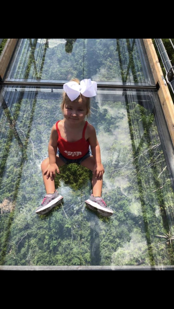 Jayklin1's tweet photo. “Don’t look down”
*Looks down
“Well shoot” https://t.co/QAdyV0MC2S