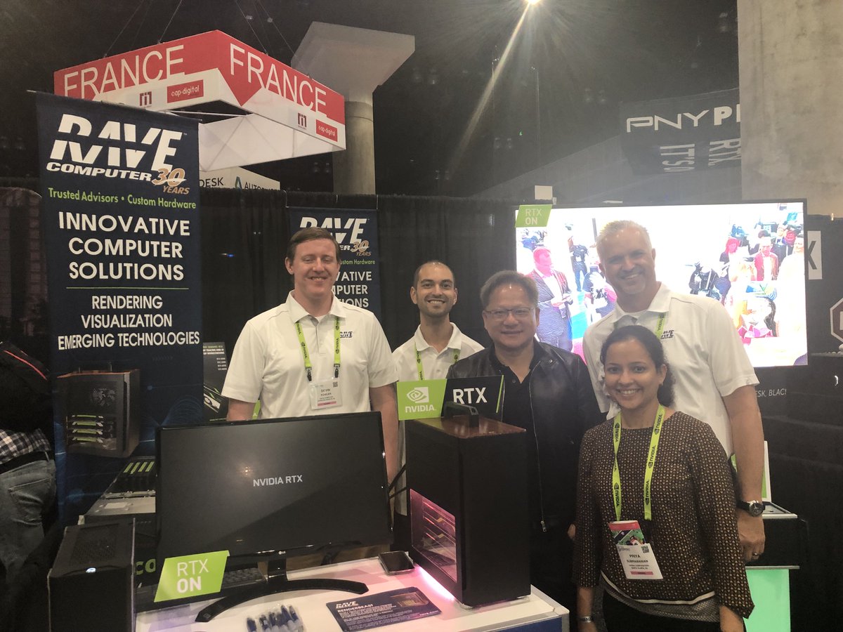 RaveComputer's tweet image. Great to have Jensen visit and tour our booth, thanks NVIDIA! 
Don&apos;t miss our booth and live demos at SIGGRAPH - booth 1013!
#siggraph2019  #nvidiartx