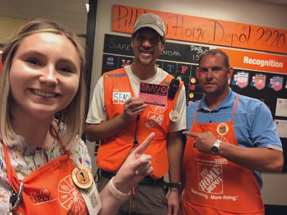 carlyj50's tweet photo. Bravo to Sean!! Thank you for all that you do and for being all over the store helping anyone and everyone! 💪🏻🏃🏻‍♂️💪🏻 https://t.co/OTw9weytk8