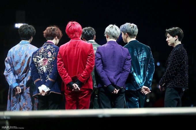 MOMxARMY's tweet photo. 💜💜 @BTS_twt @bts_bighit #BANGWOOLLASTSTAND https://t.co/6qE9ncFeSc