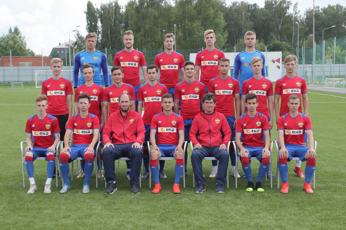 красный синий футбольная команда. пфк цска команда. цска чемпион 2014. цска команда. фк цска футболисты.