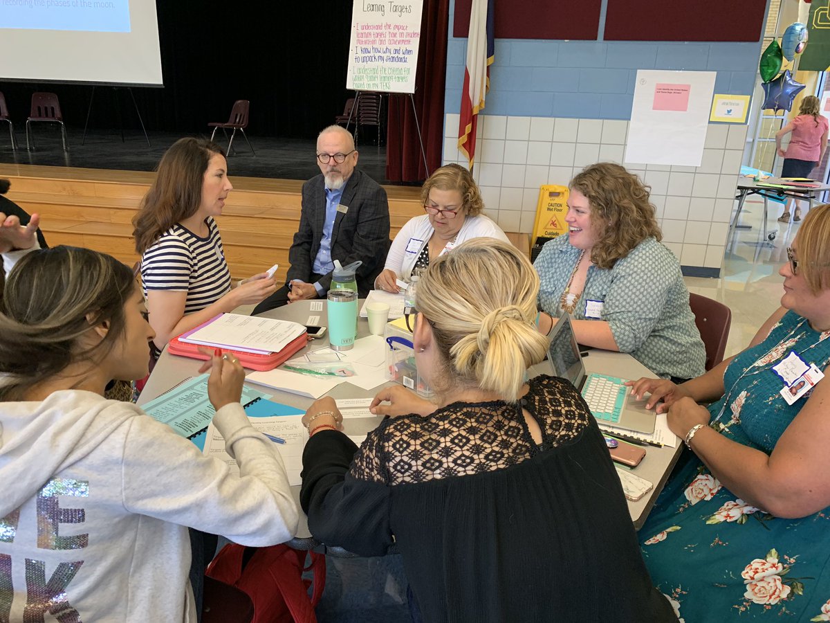 Sandy Brown tweet media