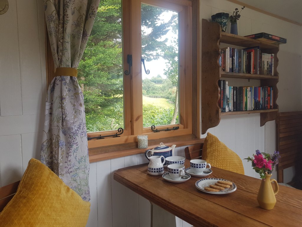 cleasbyg02's tweet photo. Now listed on Airbnb, Shepherd's Hut, South Devon, close to Dartmoor, beaches, pubs, restaurants, yet rural. @Airbnb @visitsouthdevon @VisitDevon #shepherdshut #holidaylet #holiday #holidayhome #summerlet https://t.co/Q1Ds4P8PFU