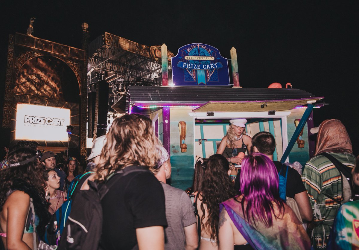 Electric_Forest's tweet image. PRIIIIIIIIIZE CART!!

@Electricology and the #ForestFamily helped keep The Forest clean thanks to partners @BellsBrewery, @ENOHammocks, @OfficialGloFX, and @GrassrootsCali, who all donated unique items to the Prize Cart for #EF2019! 💚 #PlugInToEF