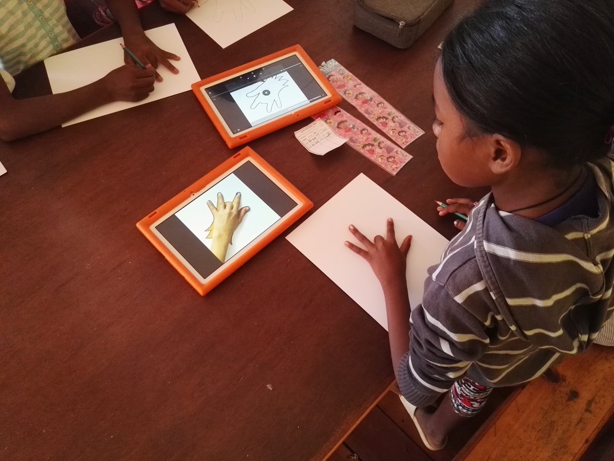TSF_Intl's tweet photo. At our IT Cup Centre it's not holiday time yet. This month our students are learning how to build conveyor belts and to draw with their fingers...they are making a lot of progress! More info: https://t.co/NElpvB23xB #TSF_Mada #TSF_DigitalDivide https://t.co/CSVLztPE8I