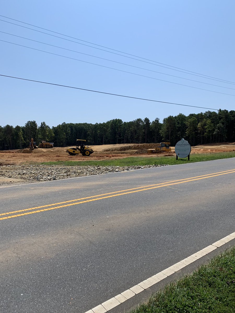 Here’s something different! MODERN FARMHOUSES! Tennyson Community by Fiorenza is changing up the custom home building scene! Here, near Mint Hill and Matthews, they are working on a new development featuring their modern farm home designs. This site is on Sam Newell Rd