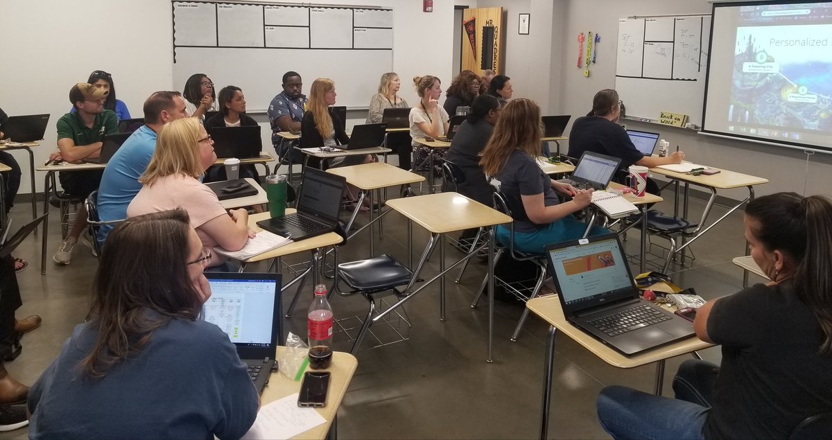 Presenting #classcraft to my in-service teachers. They ♥️♥️♥️ all the classroom tools. SEL, relationship building, class management, academics! It has it all. Can't wait to get all these Ts set up.