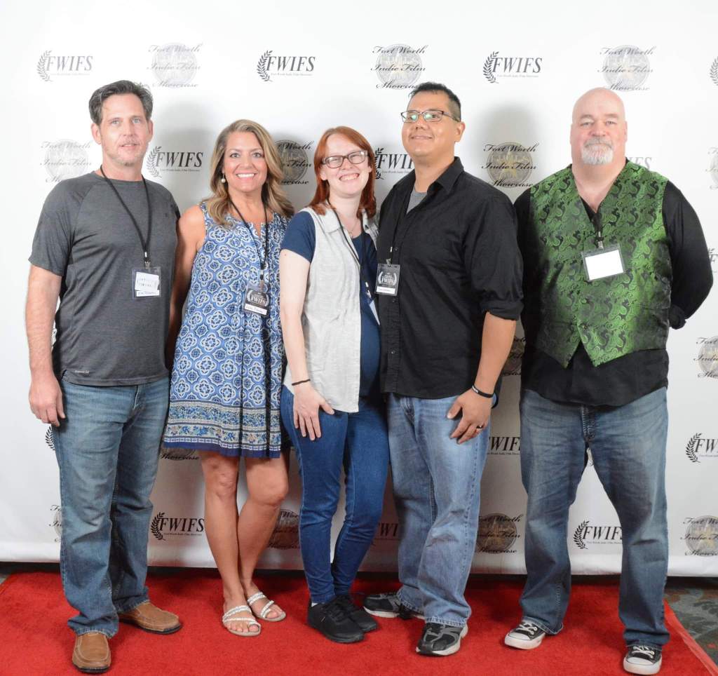 exitbagmovie's tweet image. Exit Bag Cast/Crew at FWIFS exitbagmovie.com/2019/07/31/exi…