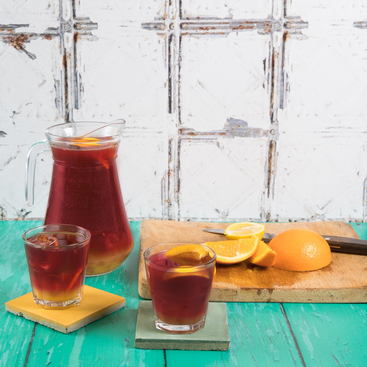 It's #WetWednesday, the rain has stopped, &amp; the sun is shining. The perfect excuse for Sangria ☀️
ow.ly/978s50viD8e