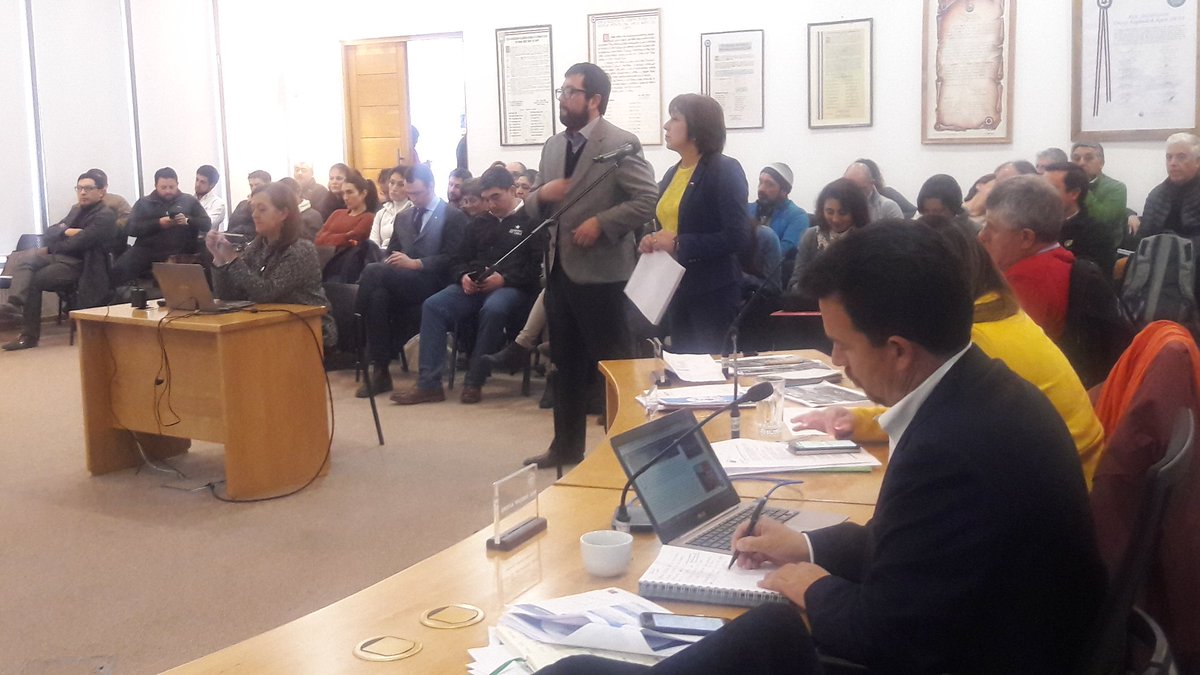 Plenario <a href="/CoreAysen/">Consejo Regional de Aysén</a>  aprueba 2 mil millones de pesos a <a href="/Minvuaysen/">Minvu Aysen</a>  para Comités de Vivienda de Puerto Aysén y Coyhaique. En marcha Convenio de Programación entre ambos sectores.