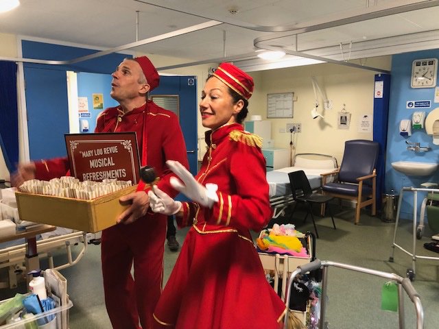 MLRevue's tweet photo. After a successful Arts Council Grant, 
@MLRevueare will be travelling to community hospitals with musical refreshments to the bedside. This week they have been rehearsing at #Witney Community Hospital and have started bedside visits. #PatientExperience #swdancing2019 https://t.co/thAmStJEBb