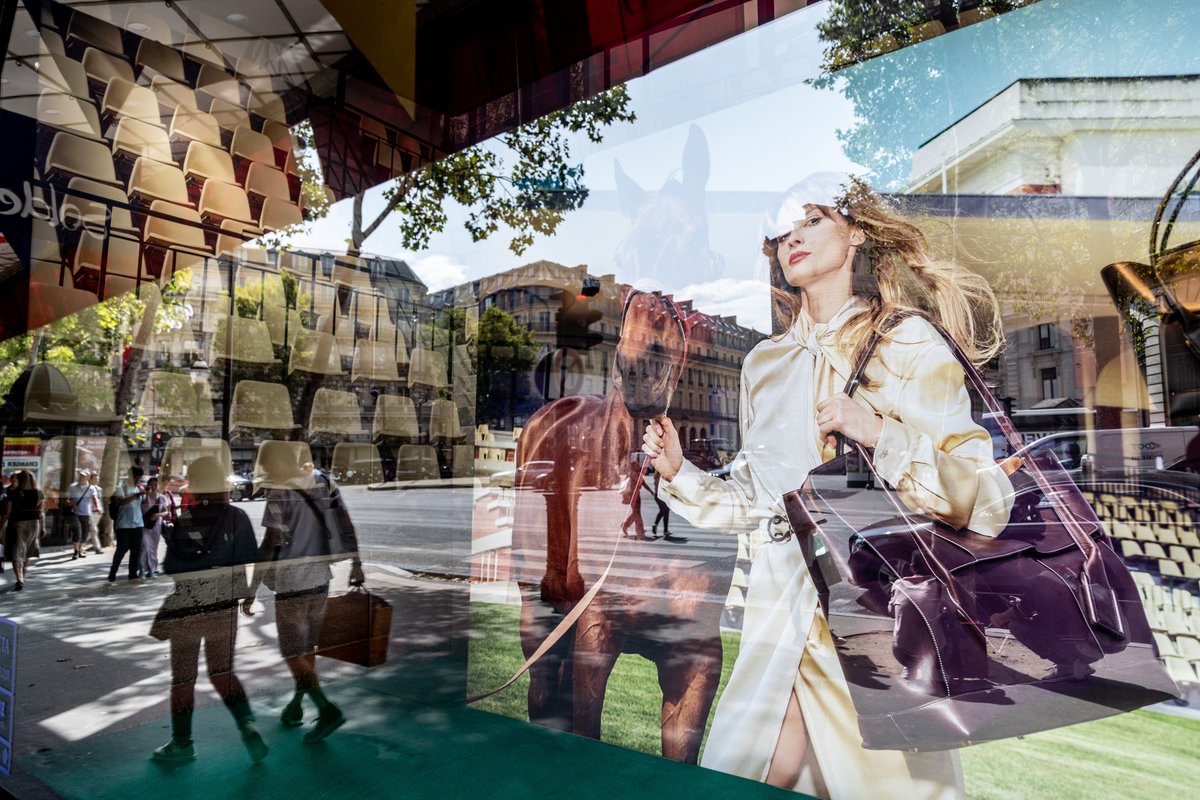 #onassignment for @bloombergimages yesterday in Paris streets. #womenphotograph #iwmffellows