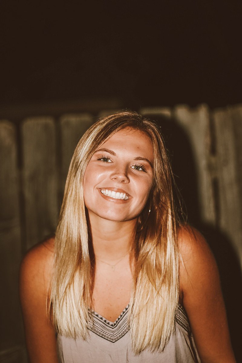 miagraceeee's tweet photo. like if you would date #tryingtoproveapoint https://t.co/FtLEtLCw9T