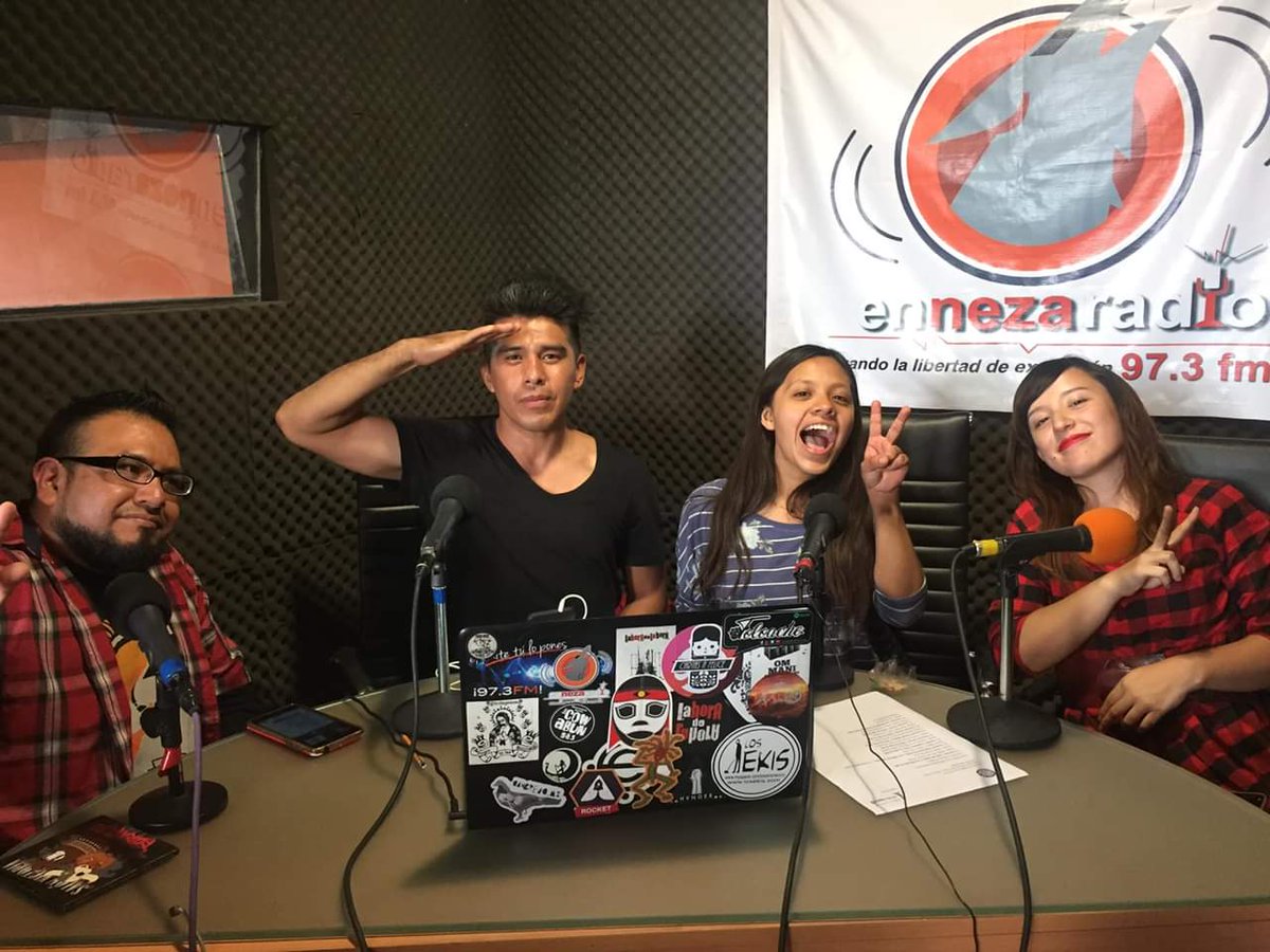 girls_ska's tweet photo. Fotos de ayer En Neza Radio 🤟🏻✨
#GirlsGoSka #SkaMexicano #EnNezaRadio #RockAzteca https://t.co/DAc74dCGNE
