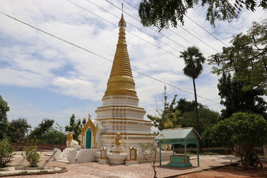 AlwaysSomewhere's tweet image. Gigantisch gave #Pagodes in de omgeving van #Mandalay #Myanmar! Maximaal genieten in dit bijzondere land! @RuudvanEmpel @Jverdegaalcoach #travel #worldtravel #photographer #adventure #backpacker