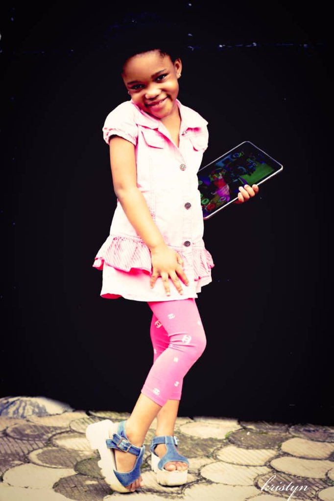 ChristineUndoum's tweet photo. Nos enfants câest notre Ă©ternitĂ©...ils ont plus besoin de modĂšles que de critiques et surtout nos enfants ne sont pas des vases que lâon remplit, mais des feux quâon allume...
#lebonheurestsimple #jesemelamour #emotionsphotos #photoemotion #jaifaitlechoixdemonarme #Canon https://t.co/LR0sw5jIlf
