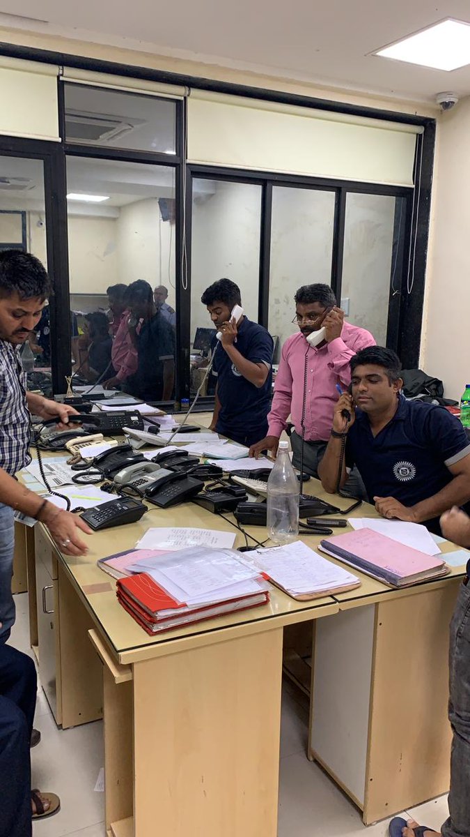 VMCVadodara's tweet image. Helpine support team working actively 
•
Vadodara&apos;s Emergency Helpline Numbers in advent of massive rainfall: 1800 233 0265 | 0265 2423101 | 0265 2426101 | 101 emergency number also active with 10+ extensions
•
Spread the word to all Barodians @CollectorVad @CMOGuj