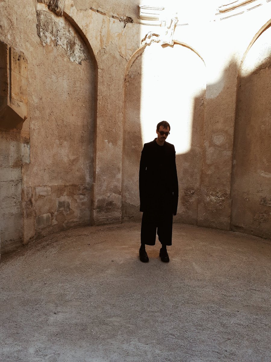 MrOctave's tweet photo. Jacket @rickowensonline 
Pants @yohjiyamamotoofficial 
Shoes @guidi_community 
#ootd #ootdmen #fashion #darkfashion #darkline #menswear #menstyle #menslook #look #lookbook #avantgarde #outfit #outfitoftheday #instafashion #instamode #layering #rickowens #yohjiyamamoto #guidi https://t.co/whKJGa37Ri