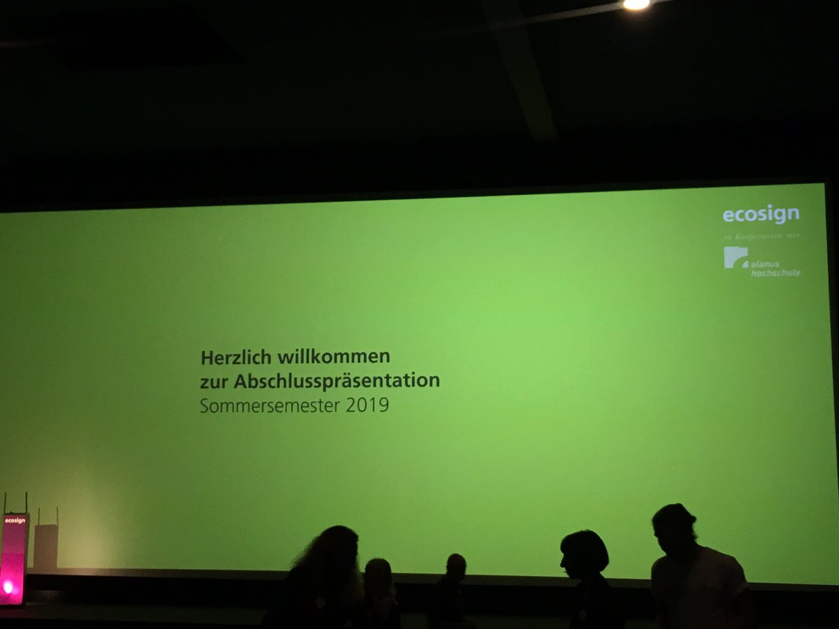 danfranpin's tweet photo. Gleich geht’s los. Gespannt auf unglaublich kreative Semesterabschlussarbeiten der #ecosign Design Akademie für nachhaltiges Design. Ihr braucht Talente? Hier gibt es sie. Nachhaltig 😉 https://t.co/FmfW97zpCL