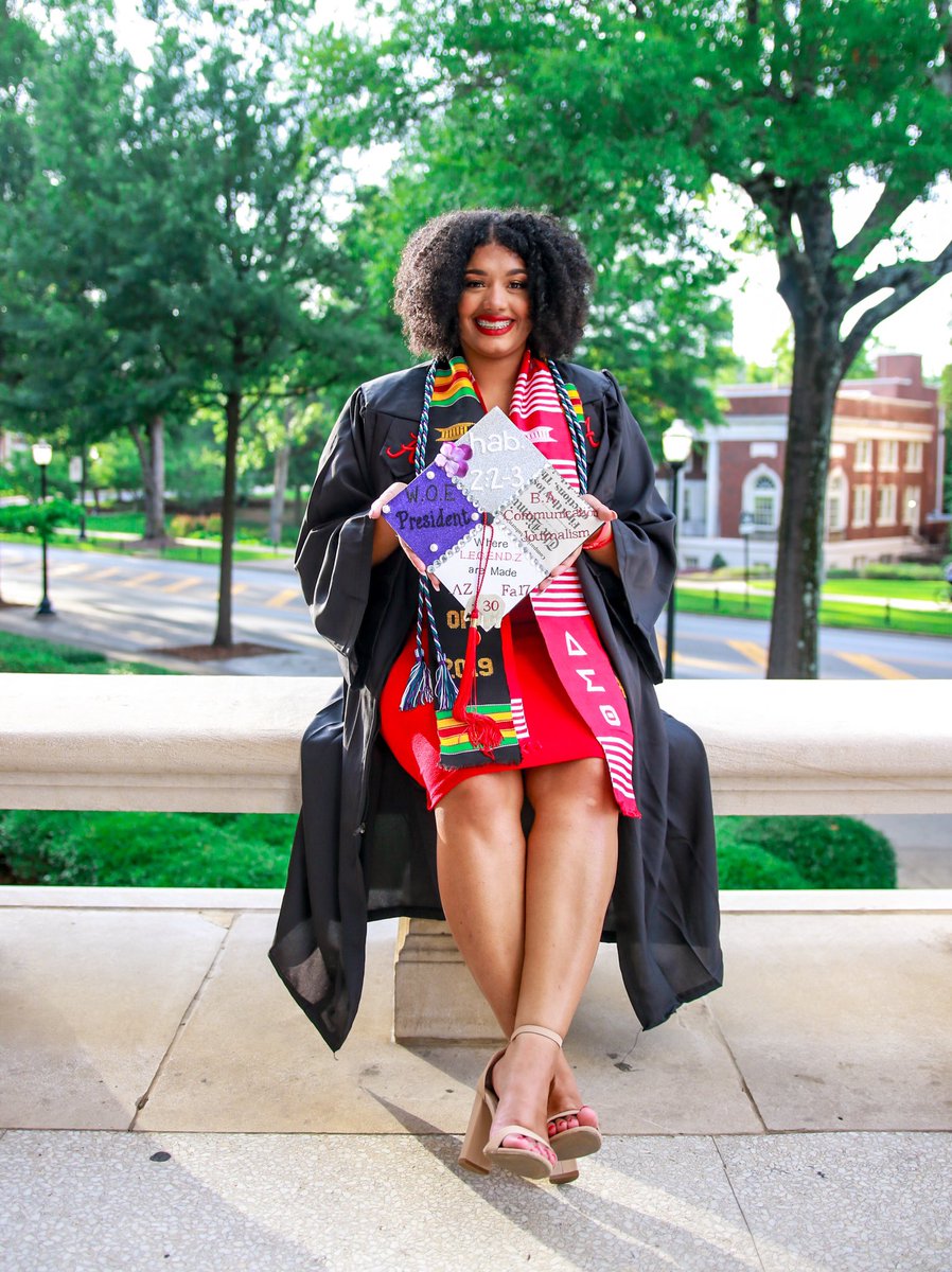 LZDivas's tweet image. This Saturday, Brittany “NPR” Evans is receiving her BA in Journalism with a minor in Criminal Justice! 🎓After graduation, she will begin studying for the GRE to prepare to attend graduate school in 2020! 🔥👏🏽 #LZGRADSZN #YOUHAVETOWORK