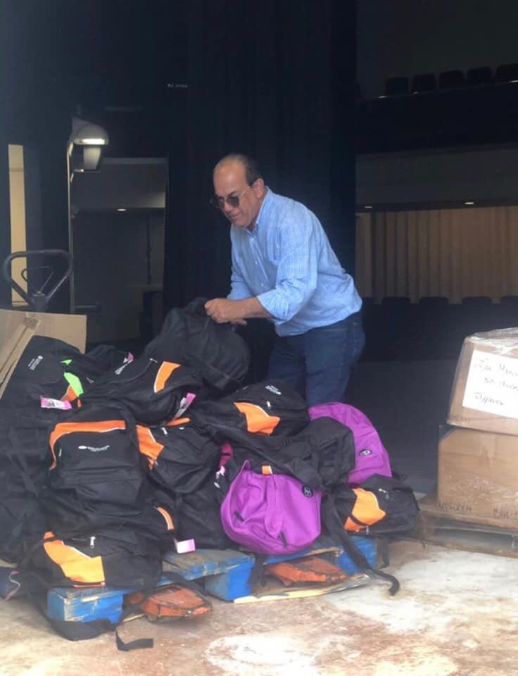 EdwinAlcaldeLM's tweet photo. En los preparativos para el #BackToSchool2019 de #FortalezaParaTi en #LasMarias mañana jueves, 1 de agosto desde las 8:00AM. @fortalezapr https://t.co/kIqEyzlV9T