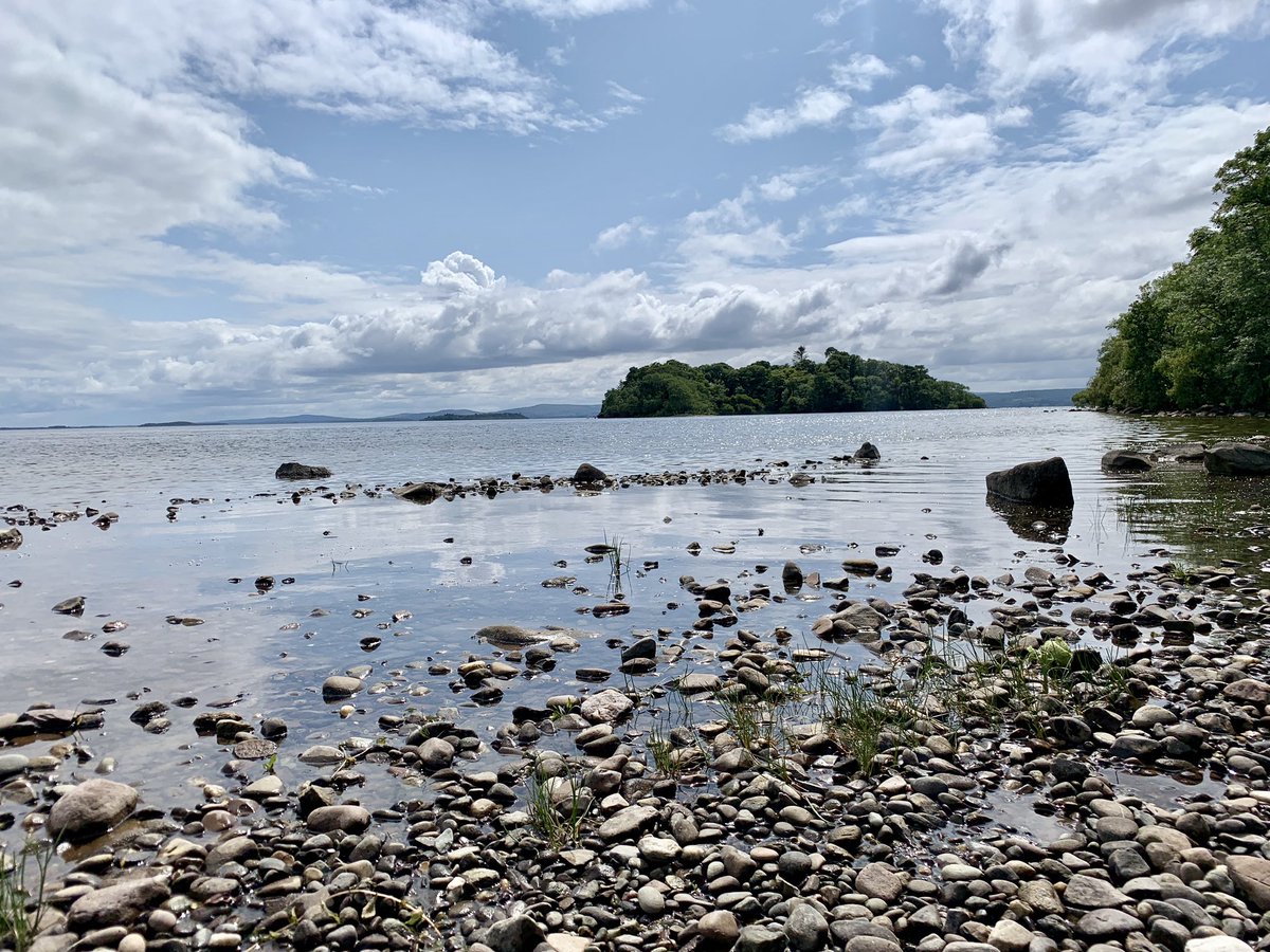 UniOfGalwaySU's tweet photo. Lough Corrib looking totally tropical #Corribean 🌴 ☀️ #Galway https://t.co/TLUU1kKvg5