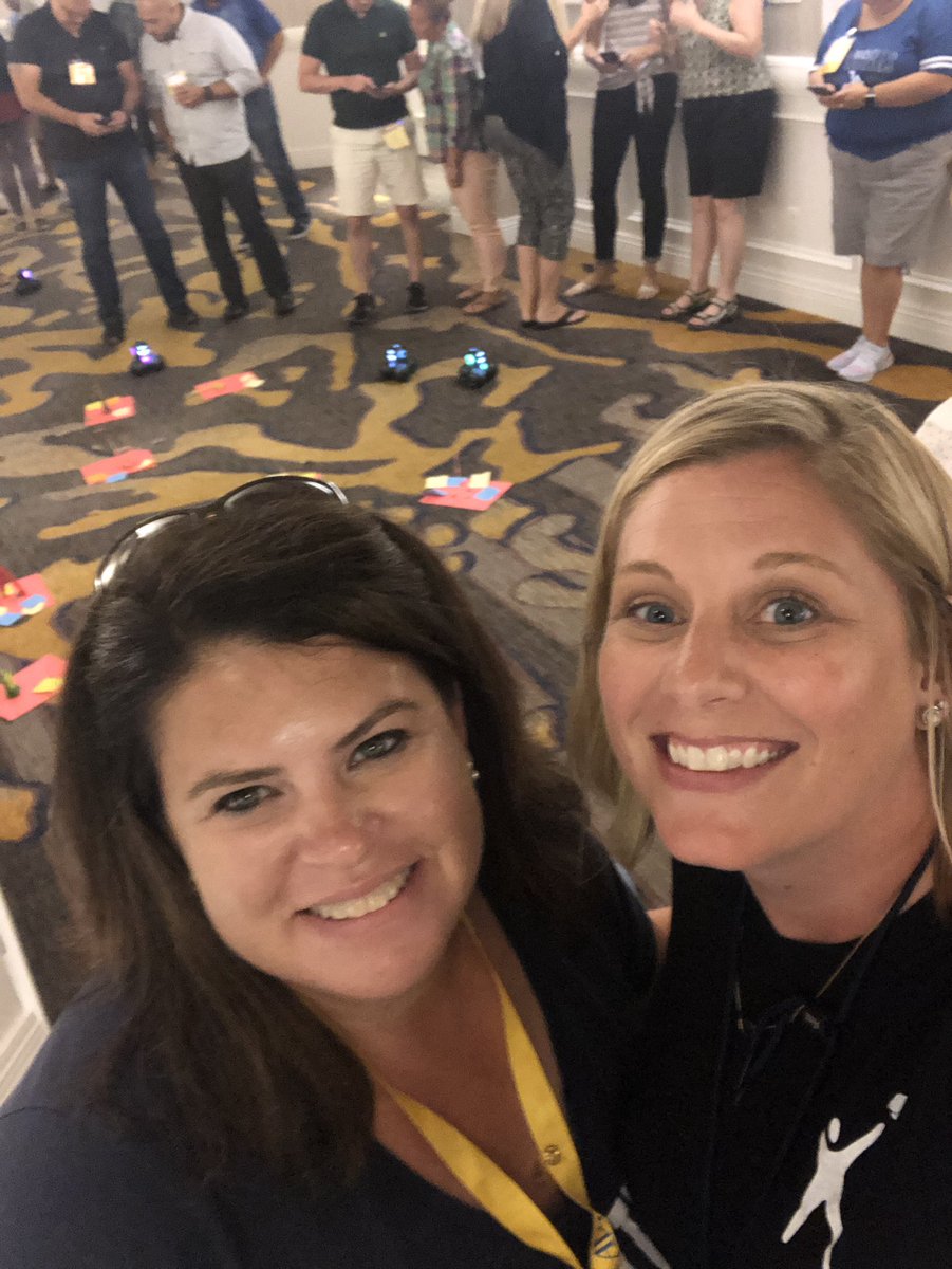 ChristinaSkeen's tweet photo. Day 3 we love CUE #AESTEM #AVIDSTEM #AVIDSI19 @dunroe_erin @LubSci https://t.co/C3LczPRBQY