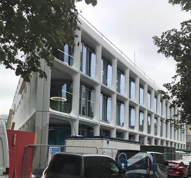 Modula_Electric's tweet image. Another office development progressing well with our floor distribution system. More leads, sockets and floor boxes delivered this week.

#Construction #FloorPower #DeskPower #JonesEngineering #Burland #Modula