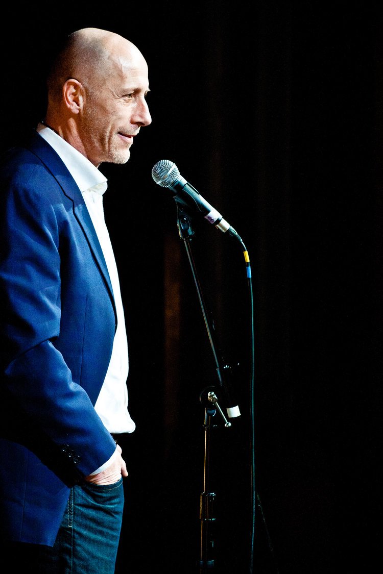 THIS FRIDAY 2 AUGUST <a href="/Grand_Theatre/">Blackpool Grand Theatre 🦋</a>  Blackpool, brilliant <a href="/Pierrehollins/">Pierre Hollins</a> will be headlining! Click below to book in advance.

#comedy #comedynight #standup #standupcomedy
lolcomedyclubs.co.uk/venue/blackpoo…