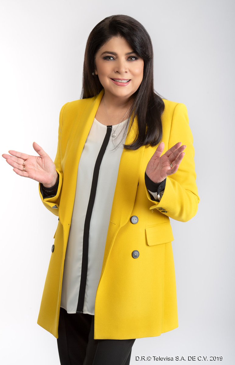 He visto muchas telenovelas de <a href="/victoriaruffo31/">victoria ruffo</a>, pero su actuación en #CitaACiegas, es de otro planeta. La actriz está estupenda como Maura, un personaje con el que logra moverse como pez en el agua en el género de la comedia a pesar de ser la reina de los melodramas 👏🏻👏🏻