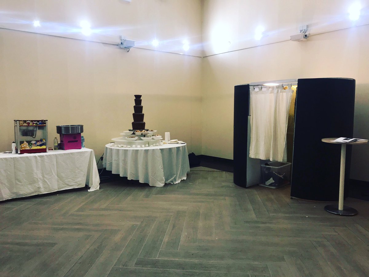 collagepbooth's tweet photo. Today’s #setup #photobooth #bride #bridesmaids #groom #groomsmen #candyfloss #collagephotobooth #summer #2019 #props #london #wedding #asianwedding #season #chocolatefountain #popcorn https://t.co/d7V9cHeVpe