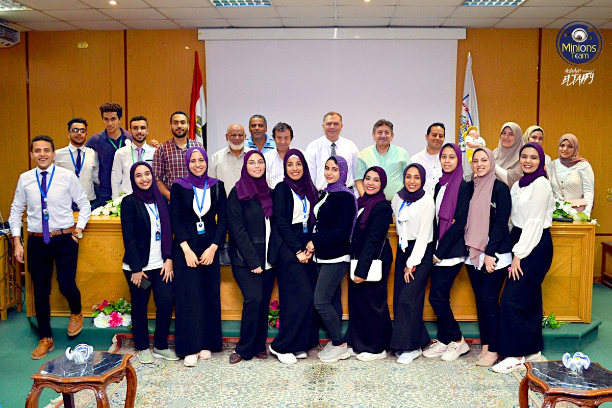 MinionsTeam2's tweet image. قام مينيونز تيم بتنظيم اليوم التدريبي لقسم الجيولوجيا الذي قدمه 
Prof. Buelent Tezkan الاستاذ بكلية الرياضيات و العلوم الطبيعية معهد الجيوفيزياء و الأرصاد الجوية جامعة كولونيا بألمانيا
تحت اشراف 
السيد الأستاذ الدكتور رئيس قسم الجيولوجيا
أ. د / احمد السيد المحمودي