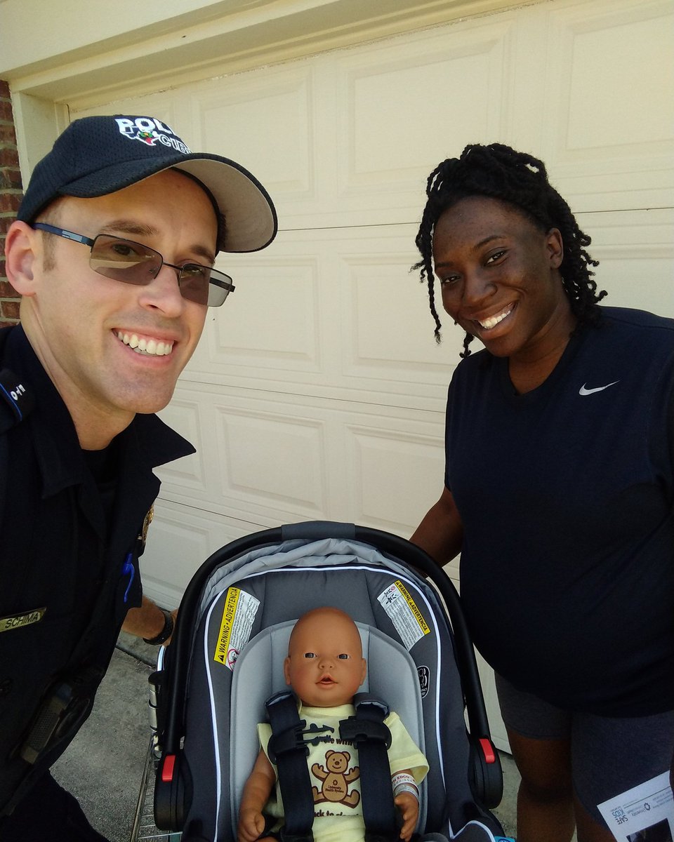CiboloPD's tweet image. Keeping Cibolo safe one child seat install at a time. This momma&apos;s due date is TODAY! Ok Shiloh we&apos;re done! Come on out and join us!
Learn how to properly install a seat by visiting cibolotx.gov and making an appointment today!
#keepcibolosafe @safekids
