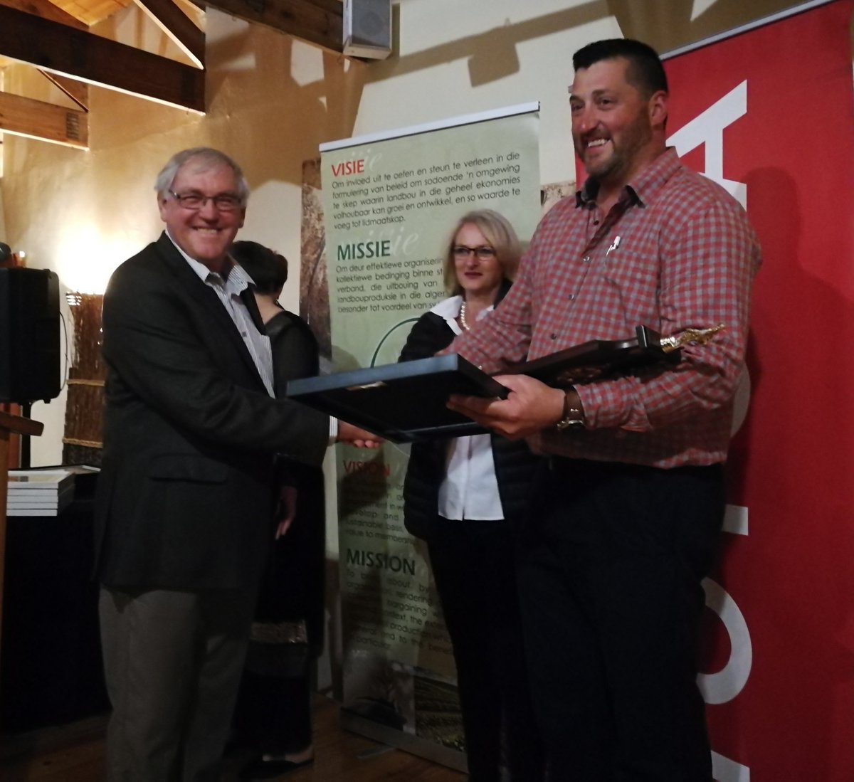 The BP Erasmus trophy is awarded to Mr Eben du Plessis. He receives this award as the most productive and effective General Boardmember.

#AgriEC19